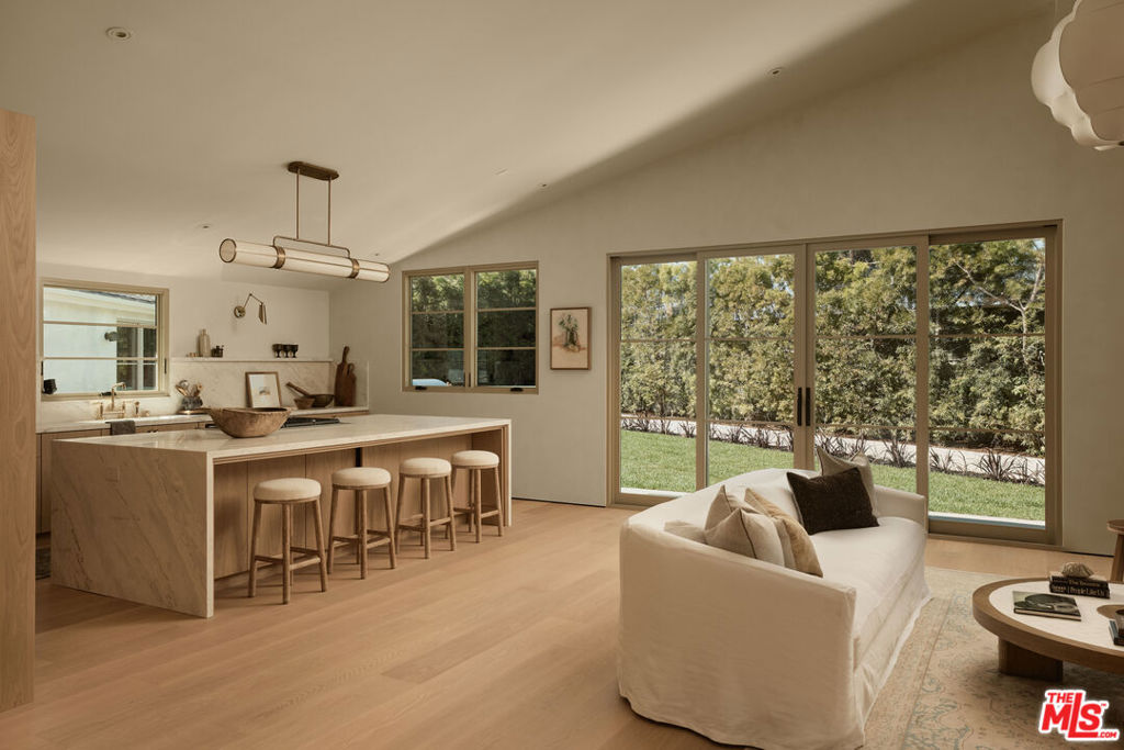 12227 Everglade Street