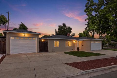 Photo of 1787 Foxworthy Avenue, San Jose, CA 95124 (MLS # ML82046248)