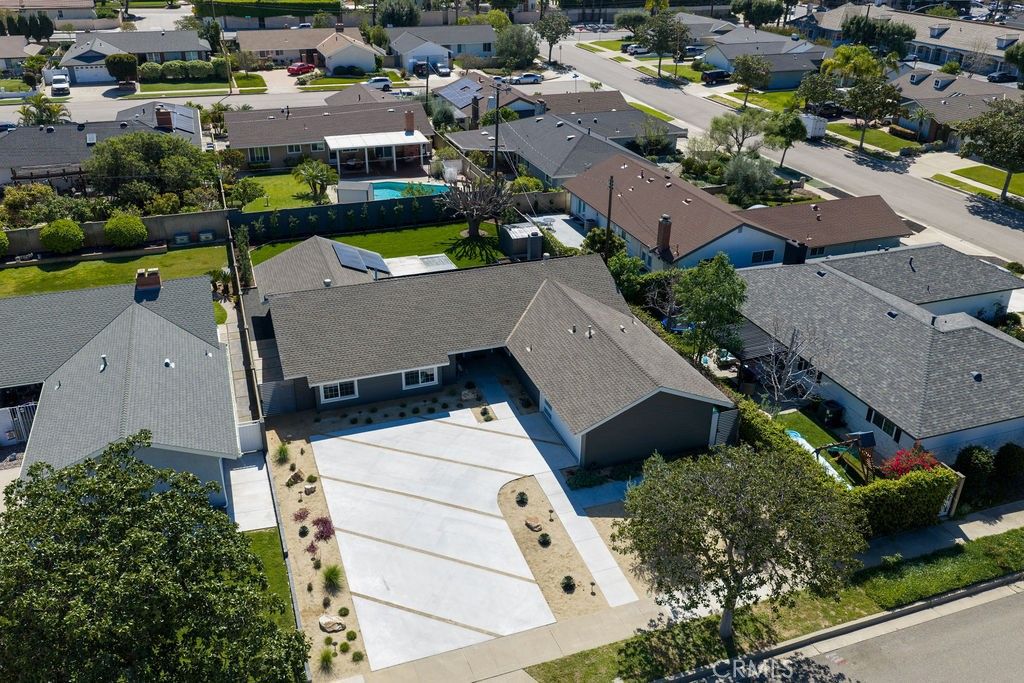 Photo of 3106 E Trenton Ave, Orange, CA 92867 (MLS # PW26052259)