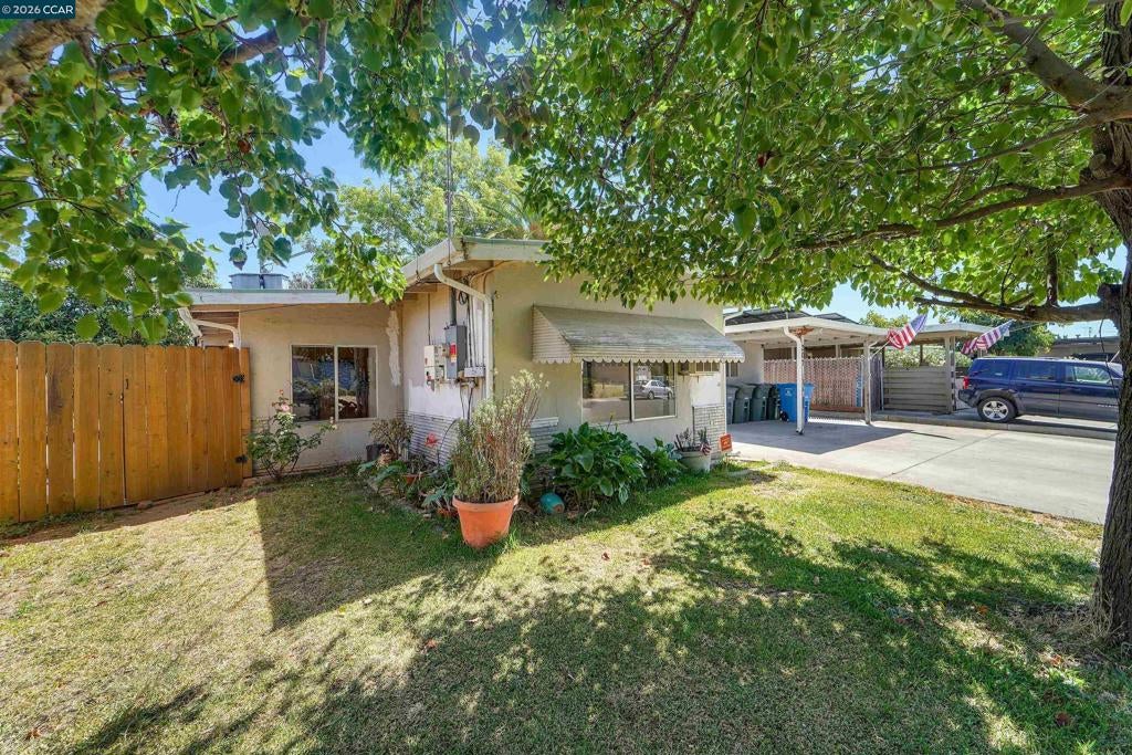 207 Los Altos Pl