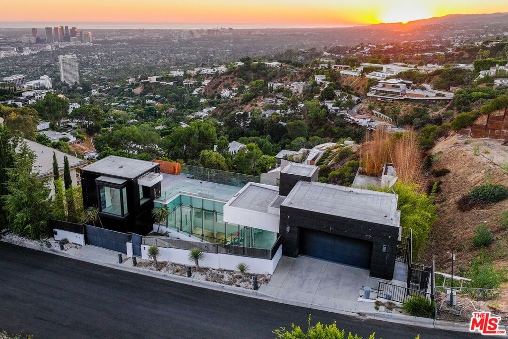Presenting a rare opportunity to acquire a contemporary home, originally completed in 2020, now ready for a buyer with the vision to complete its final transformation. While the property has experienced waterproofing deficiencies, these have been fully inspected and identified, with remediation still required. This allows the buyer the flexibility to address the issues and bring the home to its full potential. Set in a desirable location, this property provides a fantastic opportunity to tailor the home's design and finishes to your exact preferences, whether for personal use or as an investment. Now under receivership, this home represents a remarkable chance to create significant value, making it an ideal project for developers, investors, or buyers looking to create their dream residence.