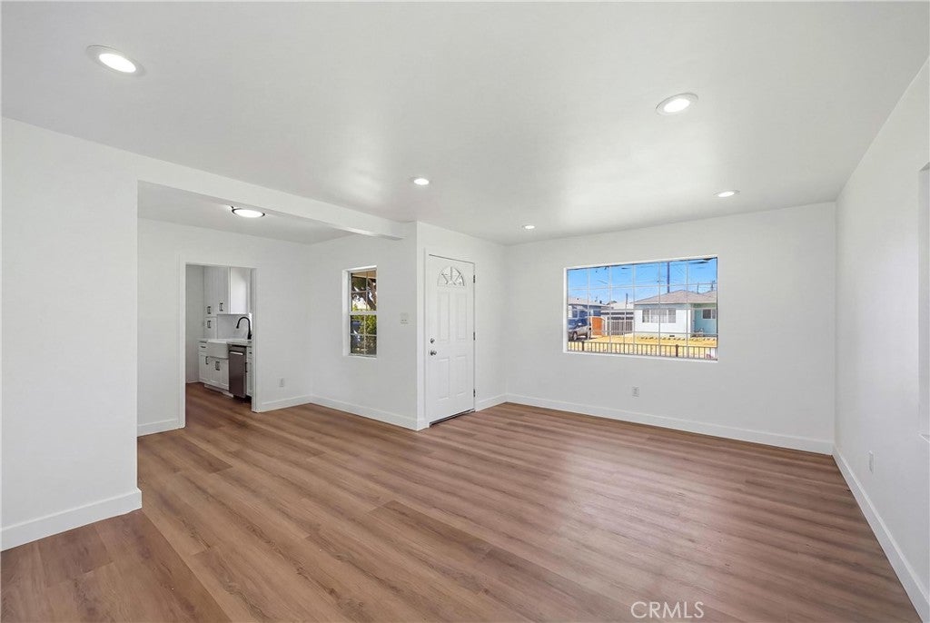 2114 N Bahama Avenue
