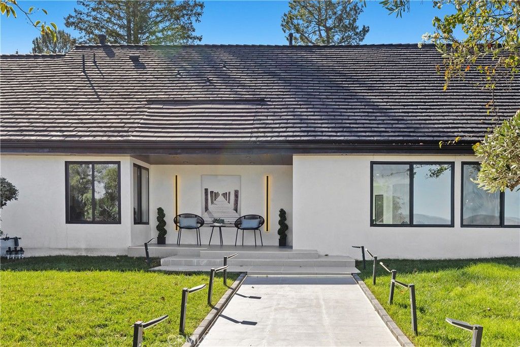 Photo of 20101 Greenbriar, Tarzana, CA 91356 (MLS # GD26022952)