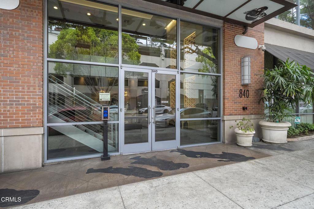 840 E Green Street 124