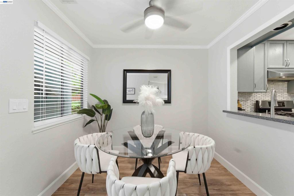 4664 Devonshire Cmn