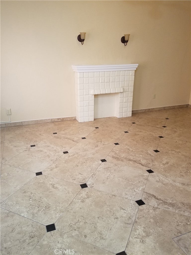 635 Elm Avenue 3