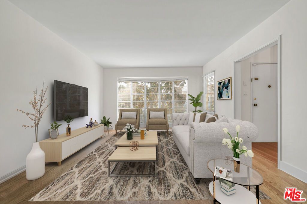 Photo of 5248 Parkglen Avenue, Los Angeles, CA 90043 (MLS # 25599999)