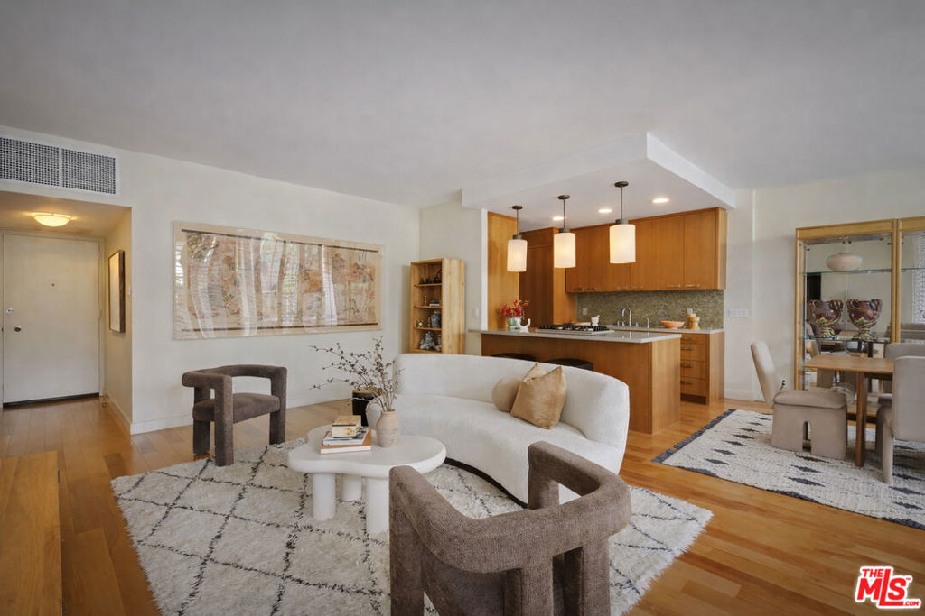 4411 Los Feliz Boulevard 106