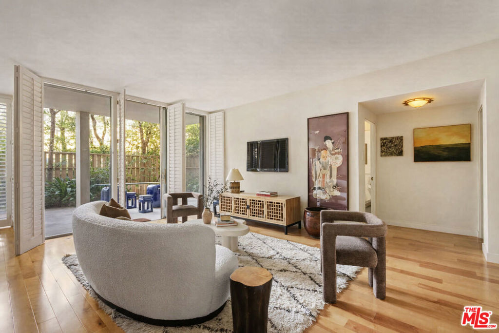 4411 Los Feliz Boulevard 106