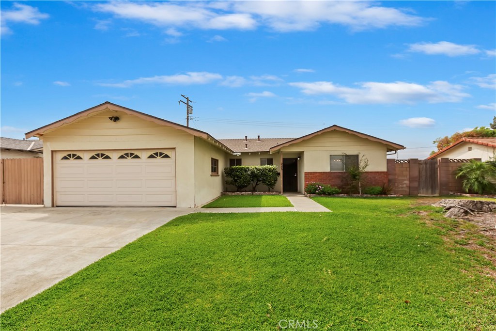 Discover this charming 3 bedroom, 2 bathroom home nestled in a highly desirable neighborhood of Glendora. Situated on a generous lot, the property offers a large backyard perfect for outdoor entertaining and relaxing. This home features a functional floor plan that provides a warm and inviting atmosphere. The peaceful surroundings are ideal for those seeking tranquility without sacrificing convenience. Enjoy being close to schools, parks and shopping. Move-in ready and filled with potential, this house is a fantastic opportunity to own a piece of this classic suburban community.