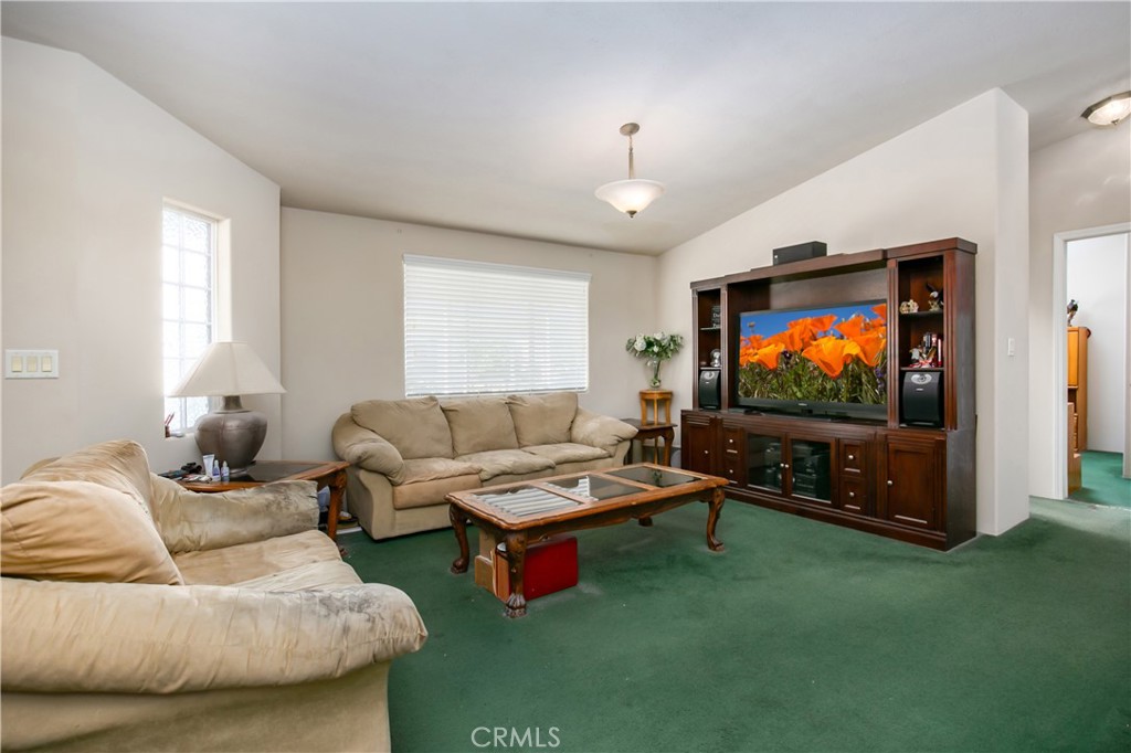 40701 Rancho Vista Boulevard 3