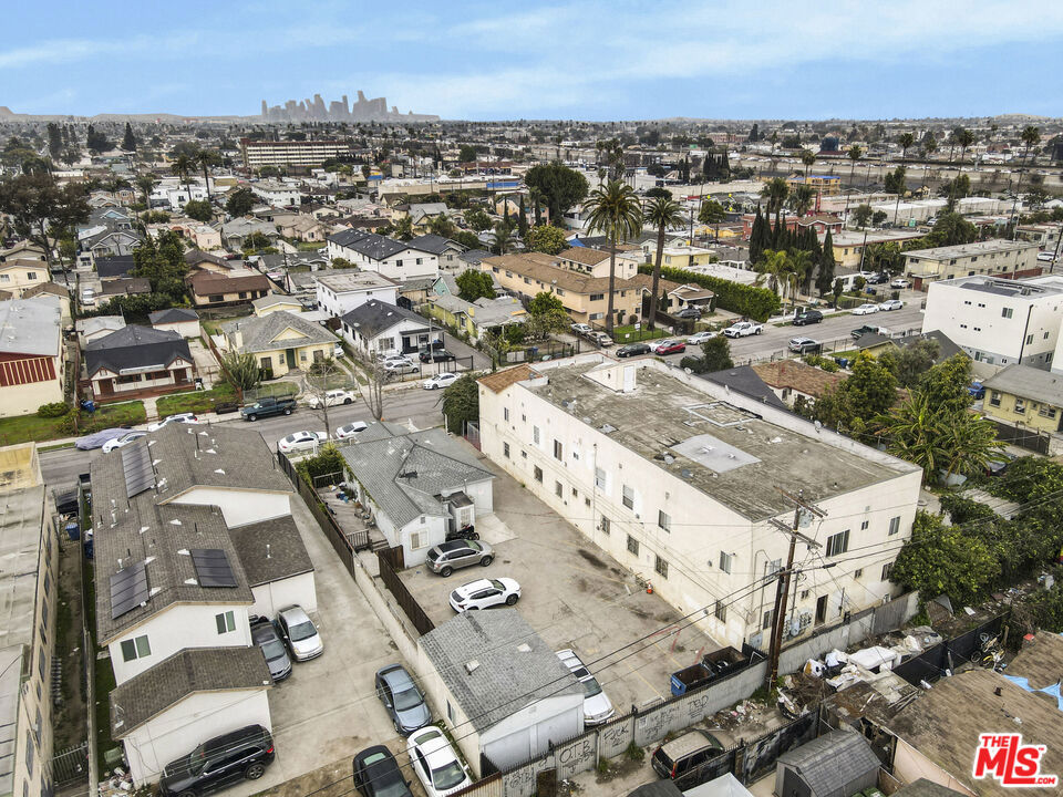 602 W 75th Street
