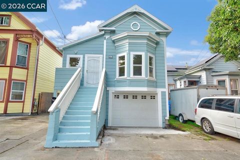 Photo of 2517 Filbert St St, Oakland, CA 94607 (MLS # 41130630)