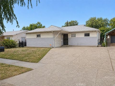 Photo of 2276 Cedar St St, San Bernardino, CA 92404 (MLS # DW26093999)