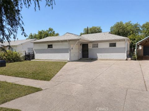 Photo of 2276 Cedar St St, San Bernardino, CA 92404 (MLS # DW26093999)