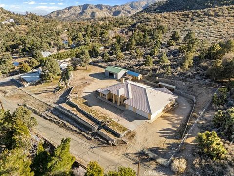 Photo of 1679 Desert Front Rd, Wrightwood, CA 92397 (MLS # HD26025716)