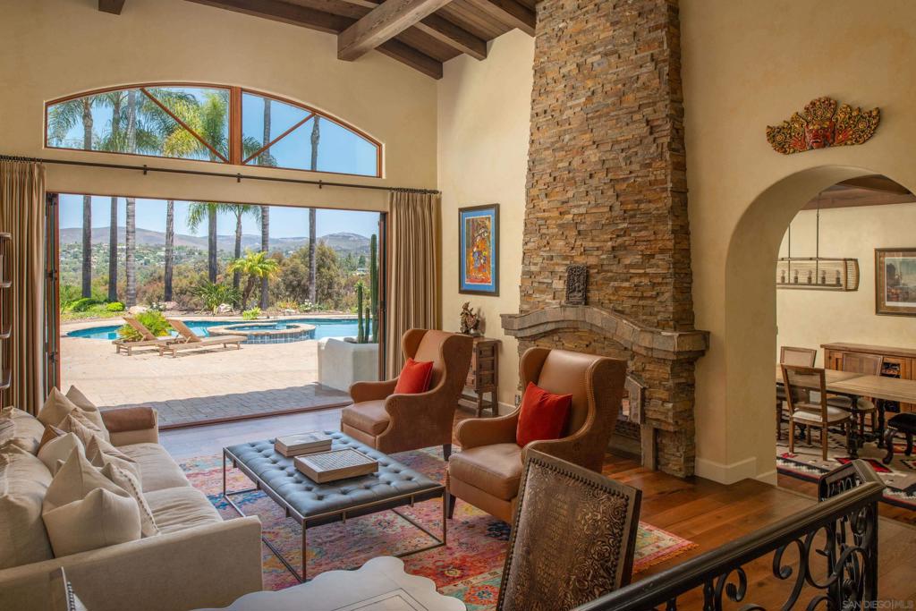 3028 Paseo Cielo