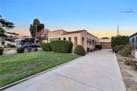 Photo of 1038 N Buena Vista Street, Burbank, CA 91505 (MLS # BB26204261)