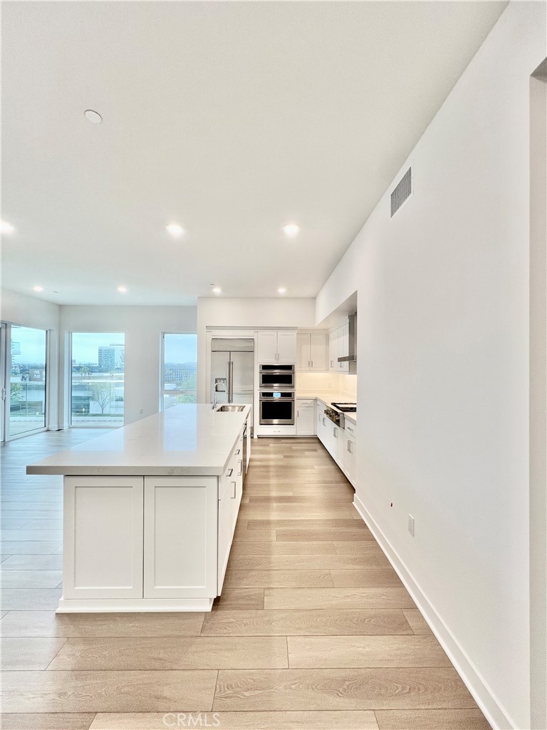 2512 Rivington