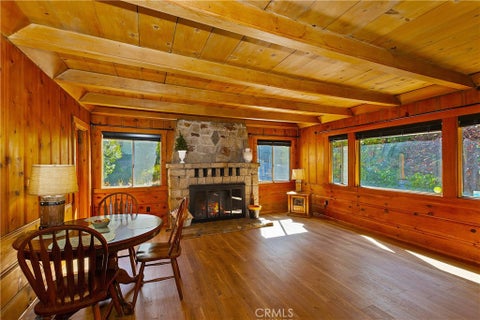 Photo of 863 Oak RD, Lake Arrowhead, CA 92385 (MLS # IG26162182)