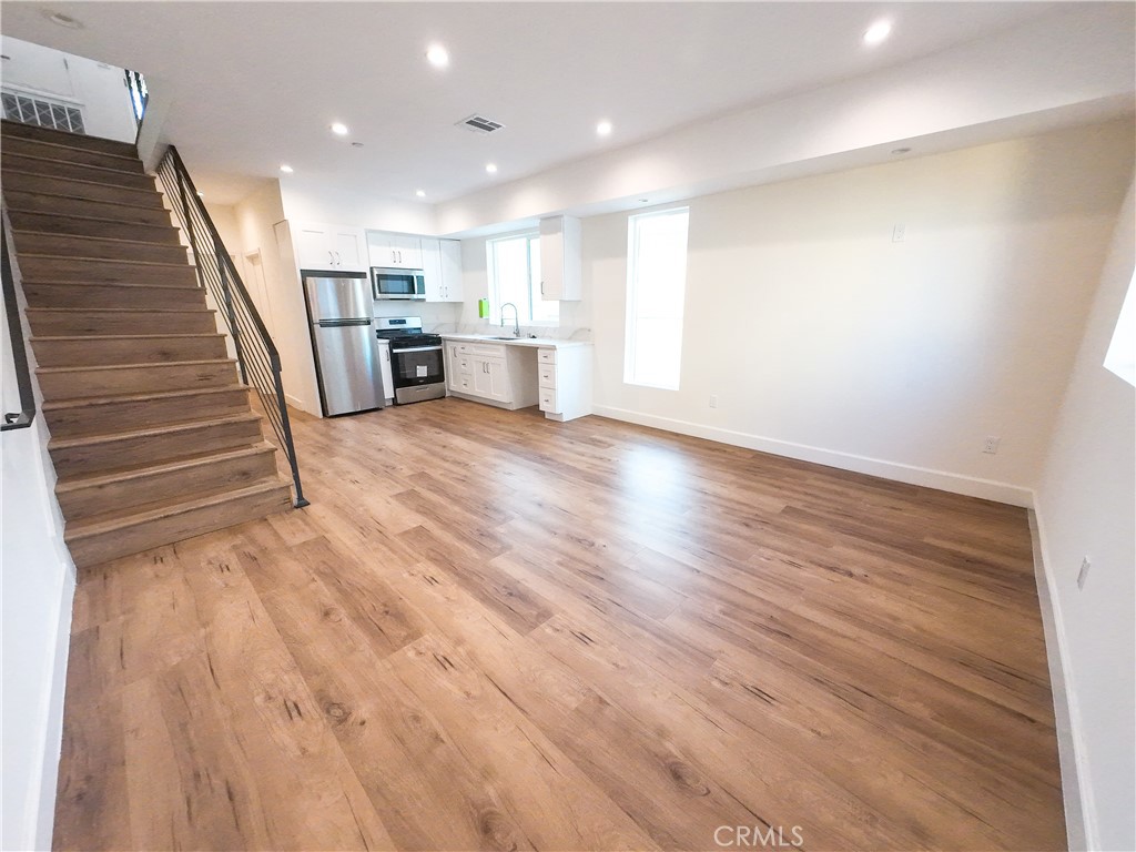 Step into comfort and style in this newly updated home featuring modern fixtures and high-quality finishes throughout. Enjoy the convenience of a fully equipped kitchen with appliances, spacious interiors, and two included parking spaces. Designed for both comfort and practicality, this home offers the perfect balance of modern living in a central Los Angeles location.