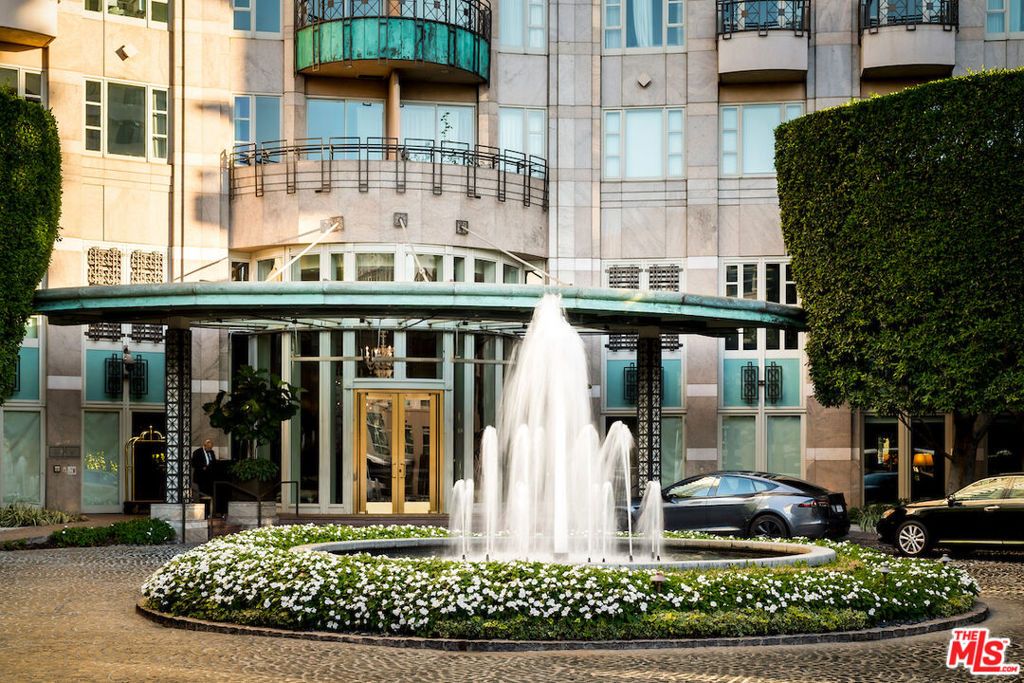 Photo of 10580 Wilshire Boulevard #45, Los Angeles, CA 90024 (MLS # 25605913)