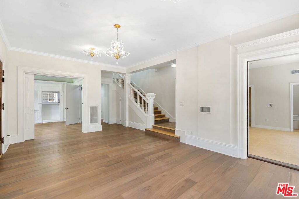 Properties 4 1810 Westmoreland Boulevard