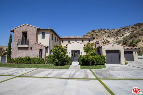 Photo of 16101 Live Oak Circle, Santa Clarita, CA 91387 (MLS # 23313217)