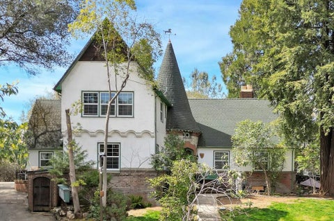 Photo of 153 Kenmass Avenue, Auburn, CA 95603 (MLS # ML82057312)