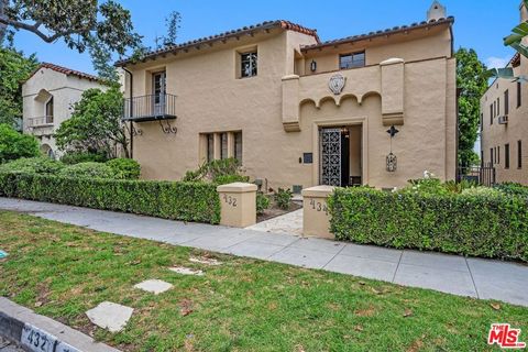 Photo of 432 Smithwood Drive, Beverly Hills, CA 90212 (MLS # 26662715)