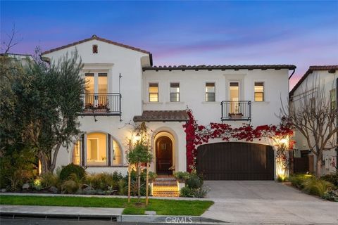 64 Clifford Irvine CA 92618
