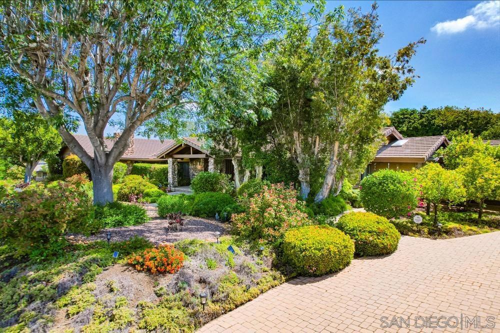 15943 Ranch Hollow Rd