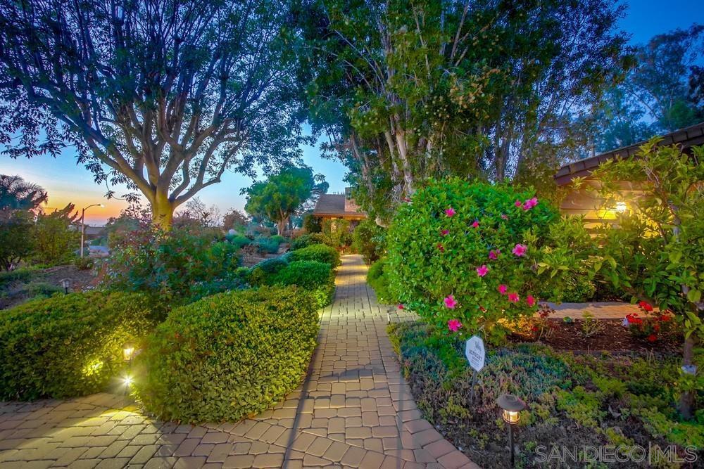15943 Ranch Hollow Rd