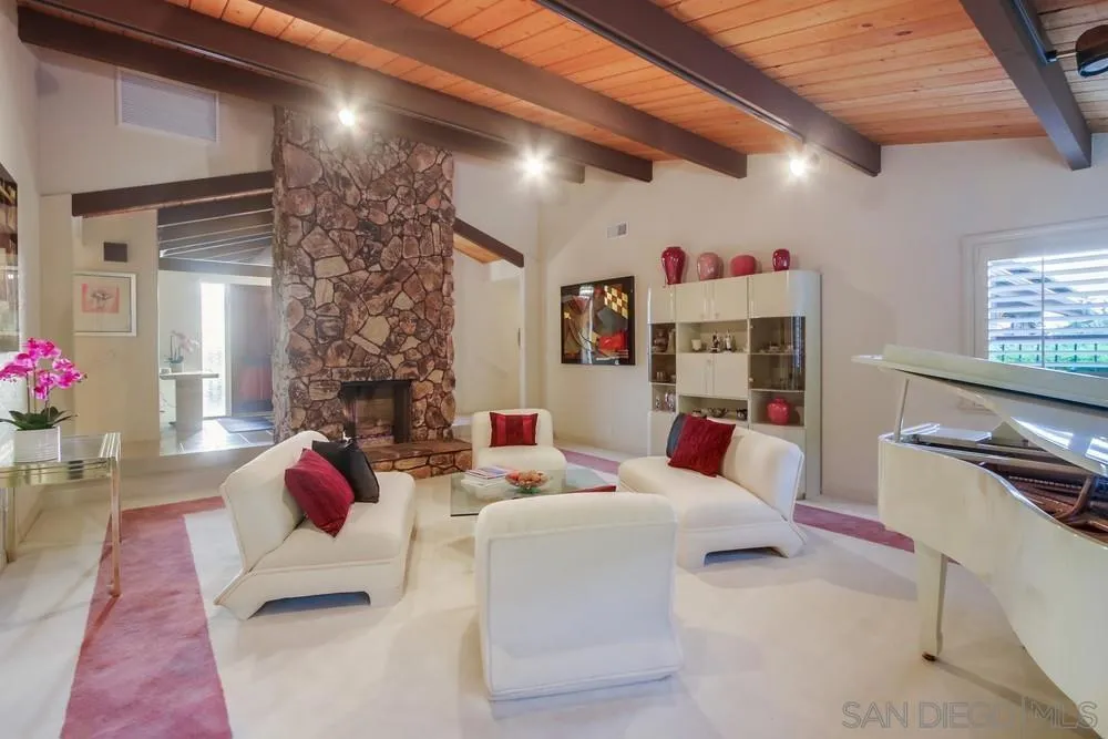 Poway, California 92064, United States, 5 Bedrooms Bedrooms, ,5 BathroomsBathrooms,Residential,Active,134220