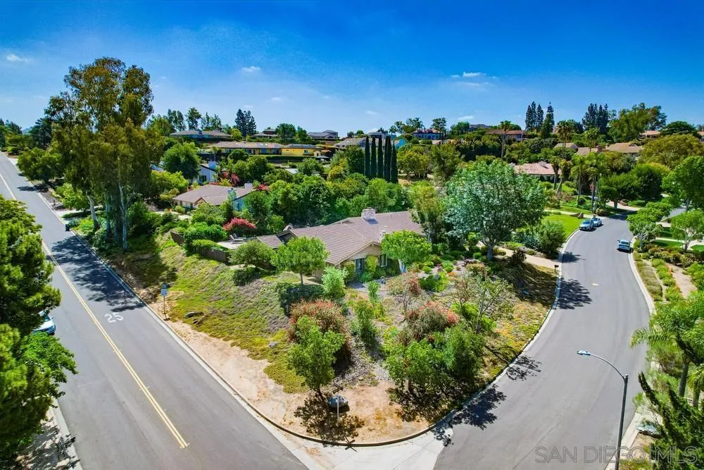 Poway, California 92064, United States, 5 Bedrooms Bedrooms, ,5 BathroomsBathrooms,Residential,Active,134220