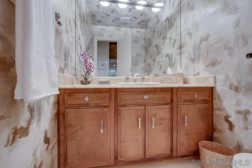 Poway, California 92064, United States, 5 Bedrooms Bedrooms, ,5 BathroomsBathrooms,Residential,Active,134220