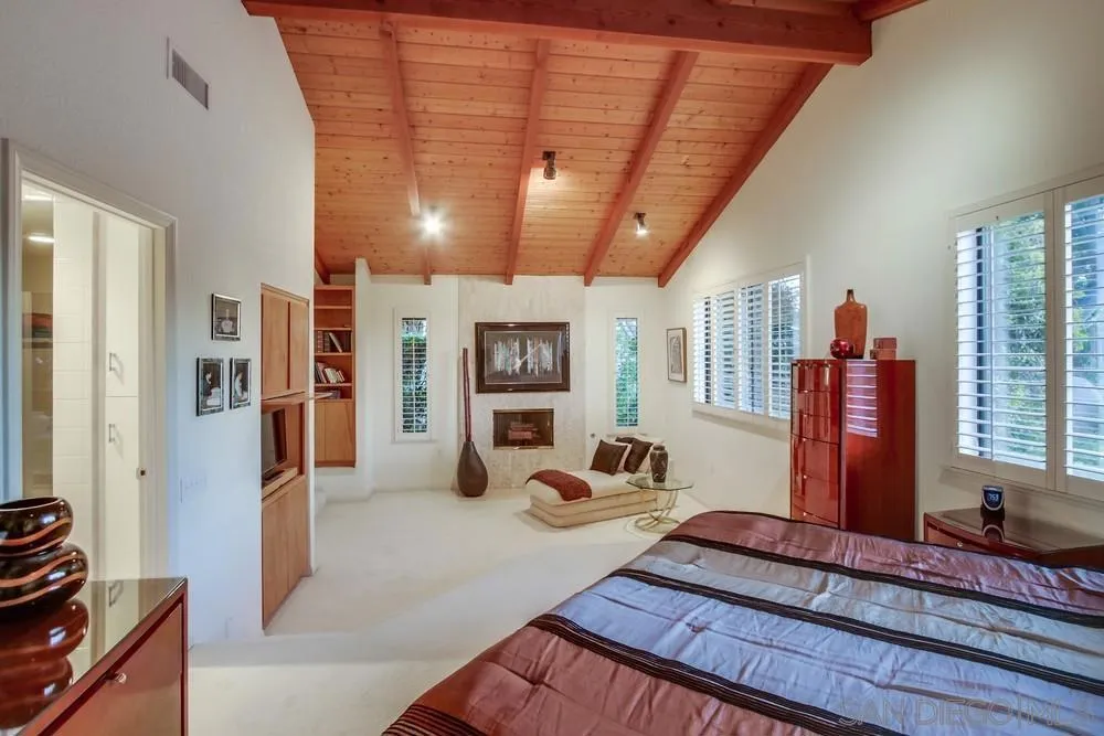 Poway, California 92064, United States, 5 Bedrooms Bedrooms, ,5 BathroomsBathrooms,Residential,Active,134220