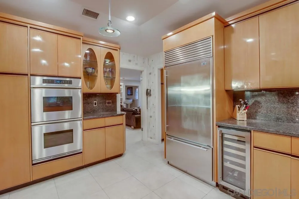 Poway, California 92064, United States, 5 Bedrooms Bedrooms, ,5 BathroomsBathrooms,Residential,Active,134220