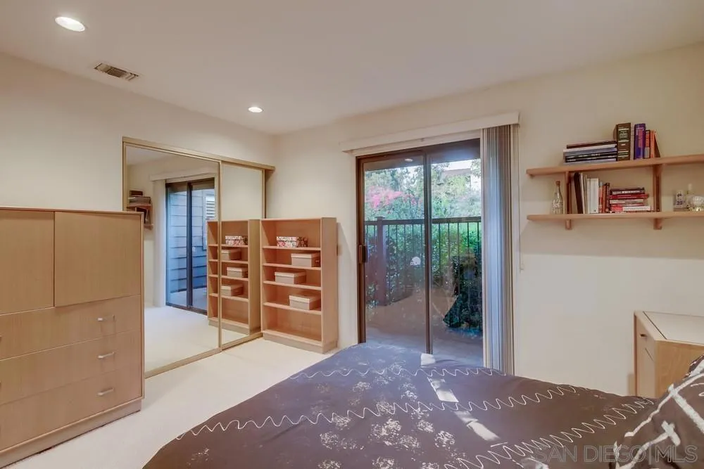 Poway, California 92064, United States, 5 Bedrooms Bedrooms, ,5 BathroomsBathrooms,Residential,Active,134220