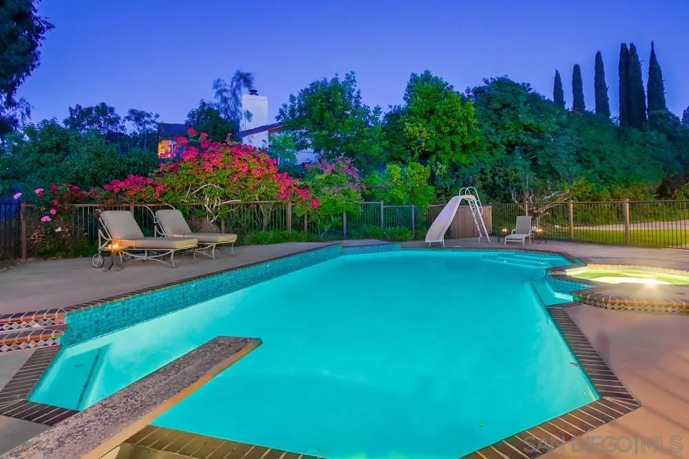 Poway, California 92064, United States, 5 Bedrooms Bedrooms, ,5 BathroomsBathrooms,Residential,Active,134220