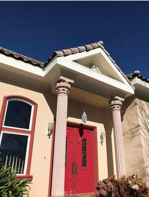 Welcome to South Redlands prestigious hill home with PANORAMIC view. Come to enjoy over 4300 sf of estate living with newer carpet and light fixtures. Entertain your guests with the private pool with over-sized slate tile deck and fire pit. Walk in the backyard koi pond and rose garden. Double front door entrance to the magnificent high ceiling Foyer with a spectacular curved staircase. Adore the elegant second floor wet bar and spacious loft/game room. Admire the impressive cathedral ceilings living room with the grand view of mountain and city lights. Splendid kitchen equipped with beautiful appliances on the granite counters and island. Separate dining room with fabulous chandeliers. Marvelous master suite has walk-in closet, separate access to the sparkling pool, luxurious marble bathroom and its own second level retreat. All bedrooms are downstairs and there is an office that could be used as the 5th room. Walking distance to the award-winning Mariposa Elementary School. Hurry and relish the estate living. Available NOW.