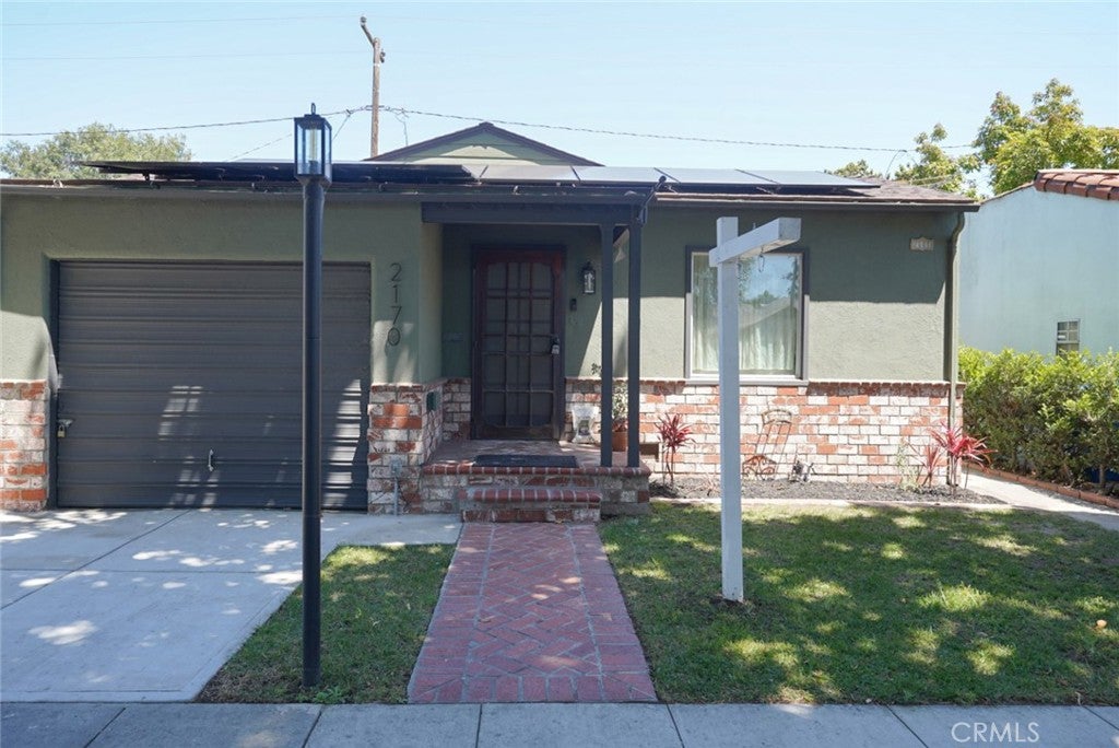 2170 Golden Avenue