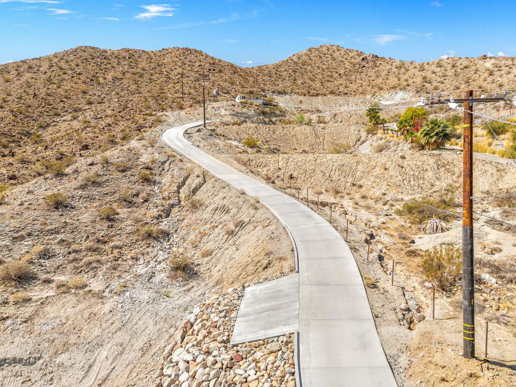 71105 Cholla Way