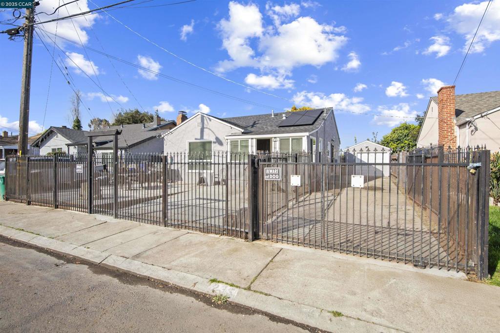 SOBRANTE PARK - Residential