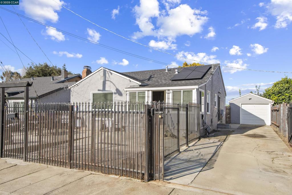 SOBRANTE PARK - Residential