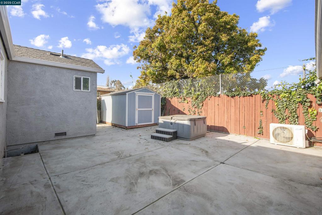 SOBRANTE PARK - Residential