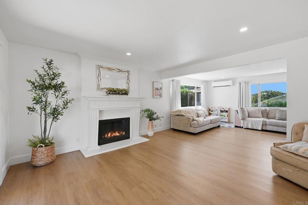 5625 Lake Vista Drive