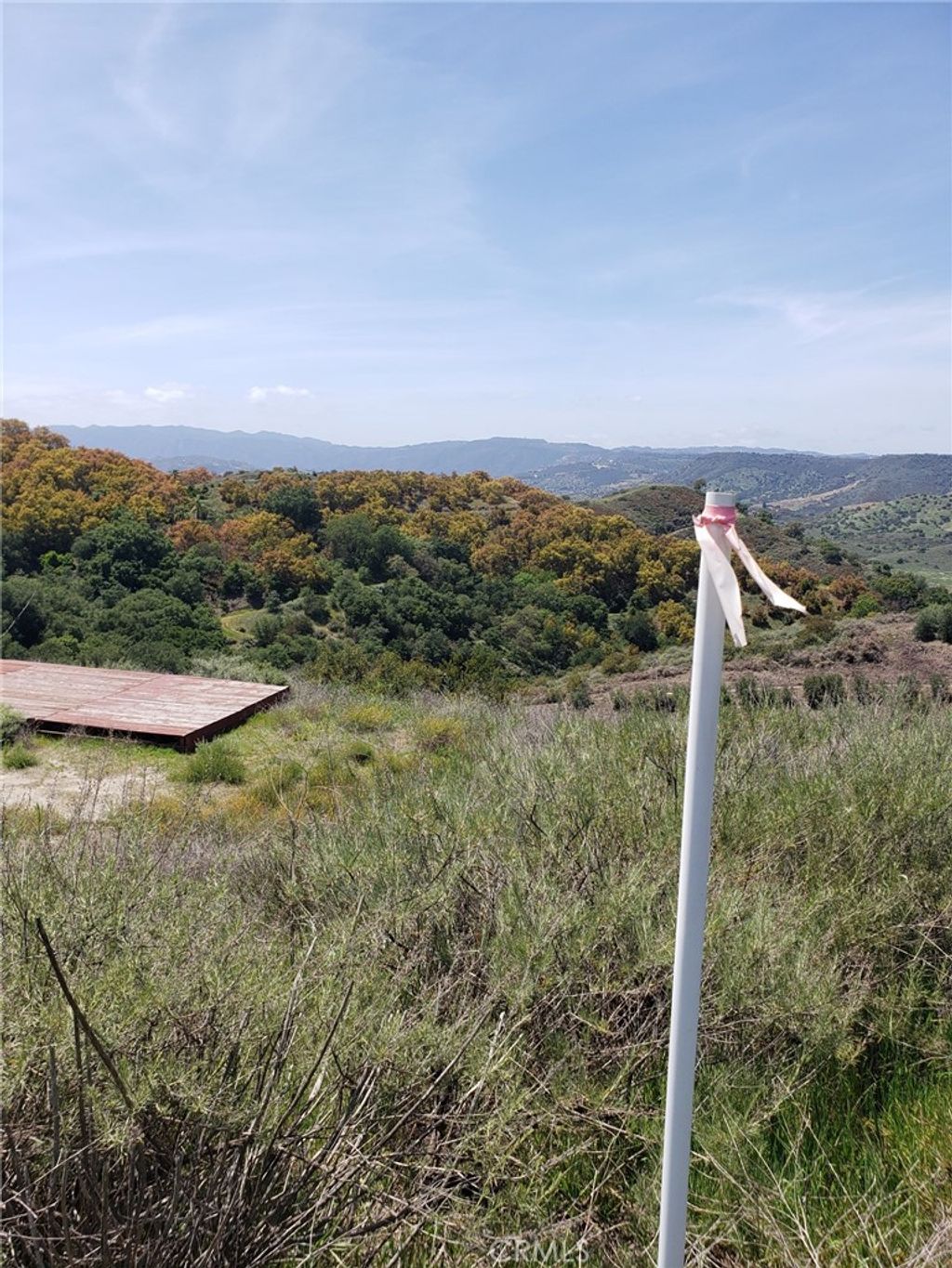 listing image 130727409376175863410