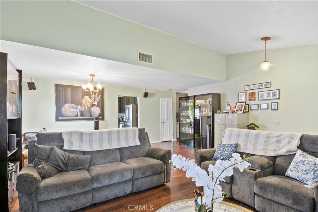 8795 Frankfort St.