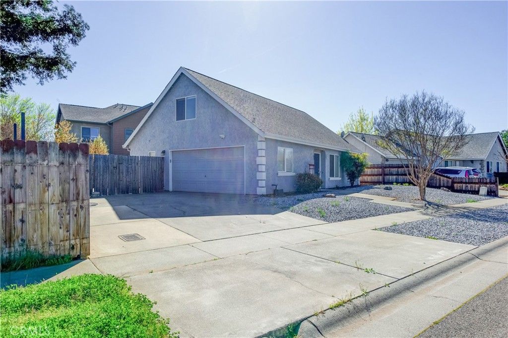 Photo of 1281 Ravenshoe Way, Chico, CA 95973 (MLS # SN26057657)